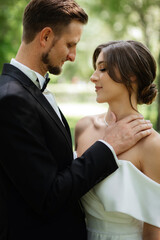 the first meeting of the bride and groom