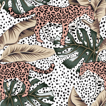 Tropical leopard, banana, monstera palm leaves, cheetah animal print background. Vector seamless pattern. Graphic illustration. Exotic jungle plants. Summer beach floral design. Paradise nature