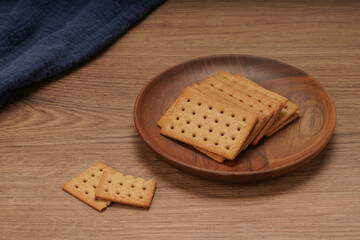A stack of coffee flavored crackers