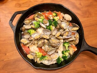 seafood paella in a pan