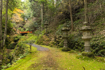 日本　京都府京都市の二ノ瀬にある白龍園の奥にある神社