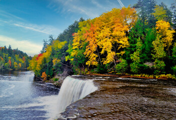 Tahquamenon Falls State Park - A series of waterfalls on the Tahquamenon River, in the northeastern Upper Peninsula of Michigan.