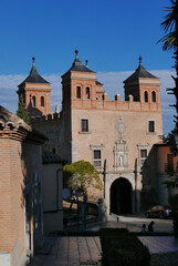 Palais m&eacute;di&eacute;val &agrave; Tol&egrave;de. Espagne