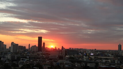 Obraz premium sunset in the city