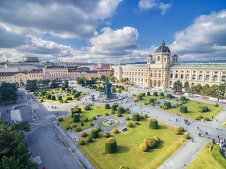  Museum of Natural History and Maria Theresien Platz. Large public square in Vienna, Austria © Mindaugas Dulinskas