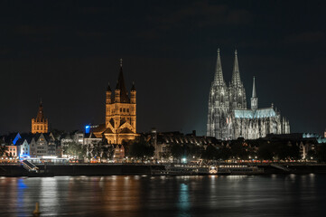 Fototapeta na wymiar Night Cologne Cityscape with Cologne Cathedral. Germany