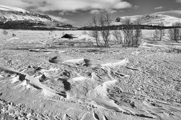 Winter am See Övre Sjodalsvatnet in Jotunheim, Norwegen