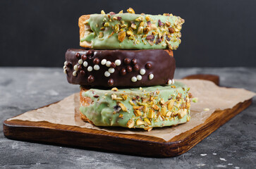 Round Croissant, New York Roll, Supreme Croissants, Trendy Pastry