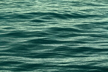 Fototapeta premium Beautiful scene of shiny gray sea waves