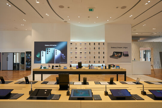 DOHA, QATAR - CIRCA MARCH, 2023: interior shot of Samsung store at 21 High Street.