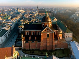 Kraków - Kościół Św. Piotra i Pawła - widok z drona o poranku - obrazy, fototapety, plakaty