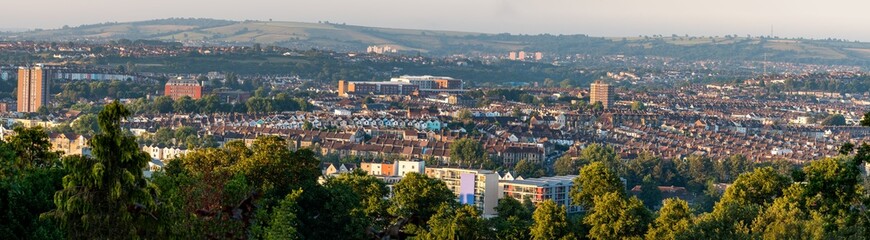 Fototapeta na wymiar Panorama of the city Bristol UK