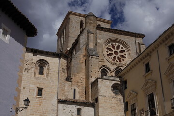Rincones de la centenaria ciudad de Cuenca, España