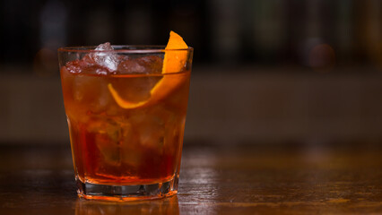 glass of cola with ice
