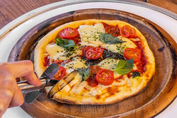 ミックスピザ　Italian delicious food mixture pizza