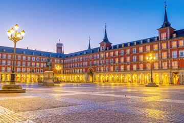Fototapeta premium Old town Madrid, Spain's Plaza Mayor