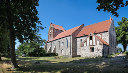Fototapeta na wymiar Stadtkirche St. Johannes in Lychen - Panorama aus 4 Bildern
