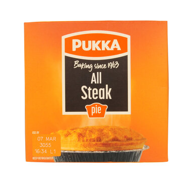 Pukka all steak pie with light puff pastry case