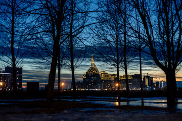 the cathedral at night