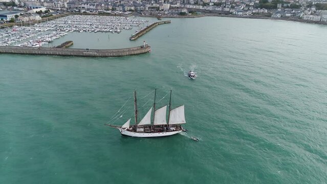 Bateau Le Marit&eacute; entre Granville et les Iles Chausey