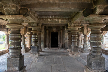 Fototapeta na wymiar Beautifully carved pillars in Brahma Jinalaya Temple of Lakkundi
