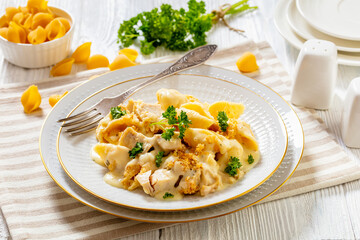 cheesy and creamy chicken and shells pasta bake