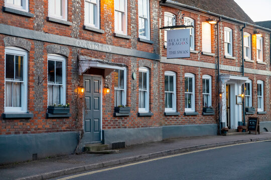 Kingsclere, Hampshire, UK - 14_03_2023 - The Swan.  An Inn in the village serving food.  Eveining light.