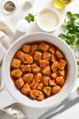 Sweet and spicy chicken bites with sauce