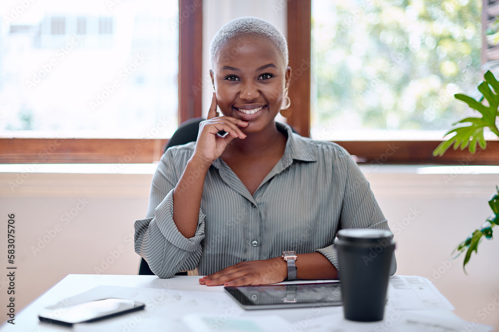 Poster Working with utmost dedication. Portrait of a young businesswoman working in an office.