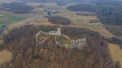 Szlak Orlich Gniazd - Średniowieczny Zamek Pilcza w Smoleniu