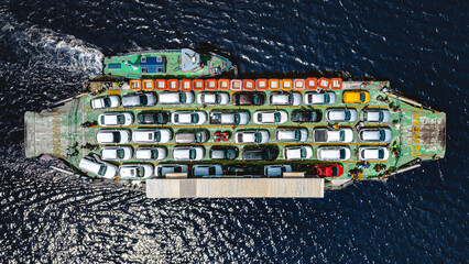 Obraz premium Porto Seguro Paisagem Mar Oceano Atlântico Barcos Balsa Corais Natureza Turística Costeira Bahia Praias Tropicais Taperapuan Passeio Bares Passarela do Álcool Carnaval Verão Férias Viajar Viagem 