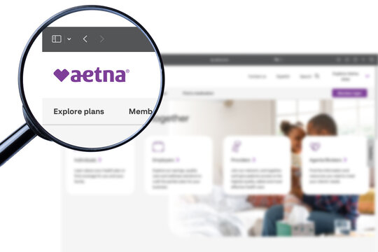Los Angeles, California, USA - 20 Martha 2023: Illustrative Editorial of AETNA.COM website homepage. AETNA logo visible on display screen.