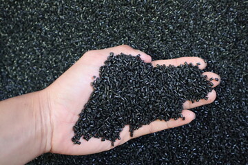 Plastic pellets for production,plastic polymer dye granules color black	
