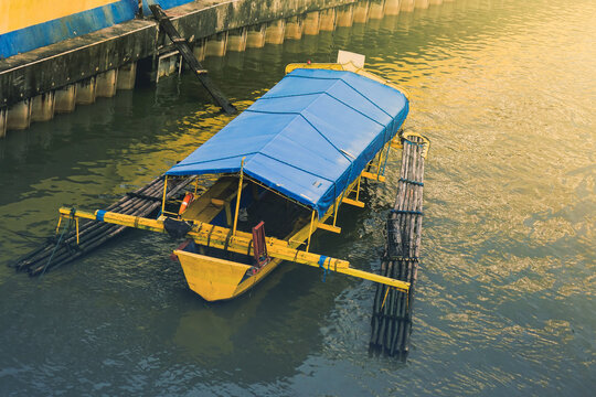 boat on pasig river