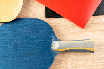 Professional racket for table tennis, replacement of rubber pads