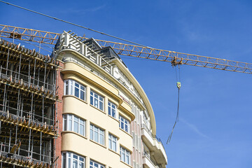 Bruxelles Belgique batiment logement immobilier building maison renovation chantier grue travaux