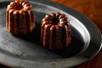 フランスの伝統菓子カヌレ・ド・ボルドー