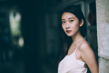 Fototapeta premium portrait of a young asian girl