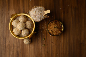 Amaranth ladoo or Rajgira laddu or Cholai ke laddo in brass bowl with jaggery
rajgeera 