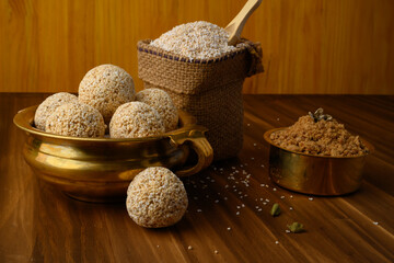 Amaranth ladoo or Rajgira laddu or Cholai ke laddo in brass bowl with jaggery
rajgeera 