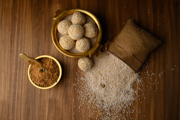 Amaranth ladoo or Rajgira laddu or Cholai ke laddo in brass bowl with jaggery
rajgeera 