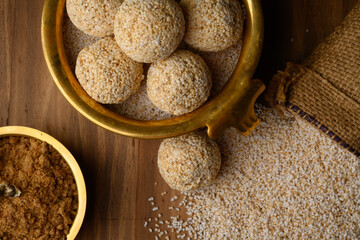 Amaranth ladoo or Rajgira laddu or Cholai ke laddo in brass bowl with jaggery
rajgeera 