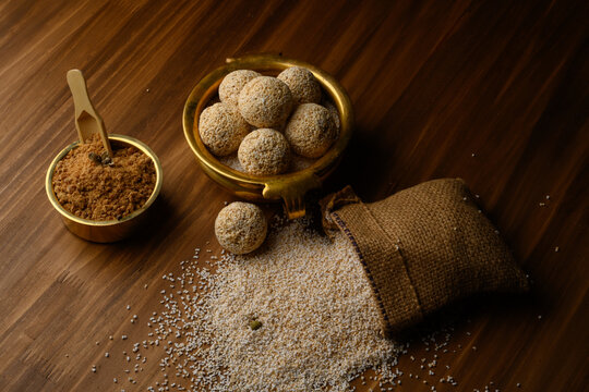 Amaranth ladoo or Rajgira laddu or Cholai ke laddo in brass bowl with jaggery
rajgeera 