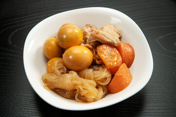 鶏のキンカン、煮込み料理