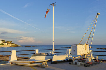 Fototapeta premium Grue portuaire et bateaux 