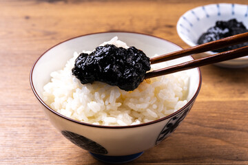 のり佃煮と白ごはん