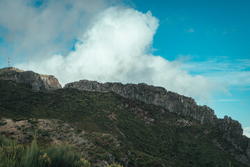Fototapeta premium Madeira Mountains Clouds Fog Pico
