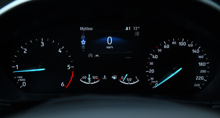 Fototapeta premium Close up of a speedometer of a modern car. 