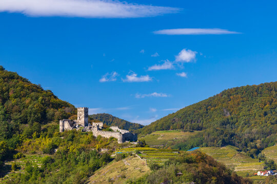 Hinterhaus castle ruins (Ruine Hinterhaus), Spitz, Wachau, UNESCO site, Lower Austria, Austria