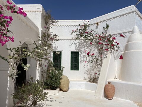 A building in Tunisia, Guellala